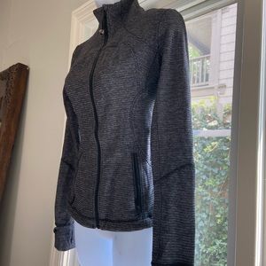 LULULEMON DEFINE JACKET